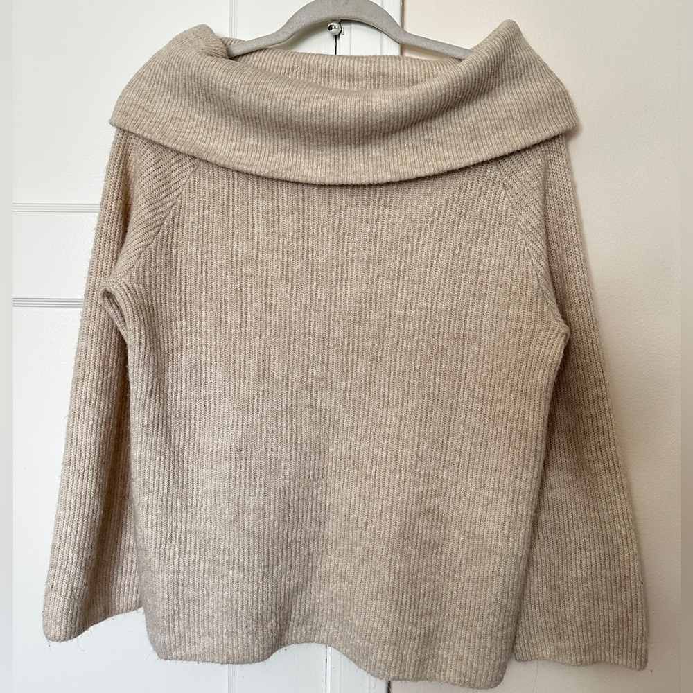 HM Off The Shoulder Knit Sweater